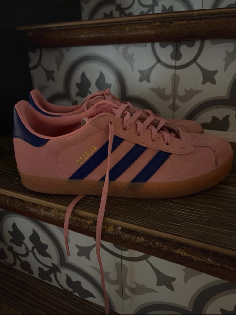 adidas women's pink suede sneakers with navy stripes